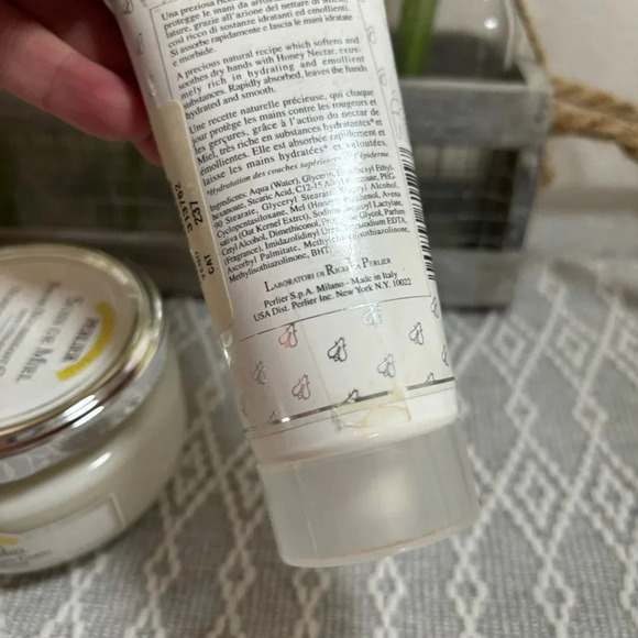 Perlier Bundle. 2-Honey Soap, 1-Body Balm, 1-Soothing Hand Cream. - Picture 6 of 7